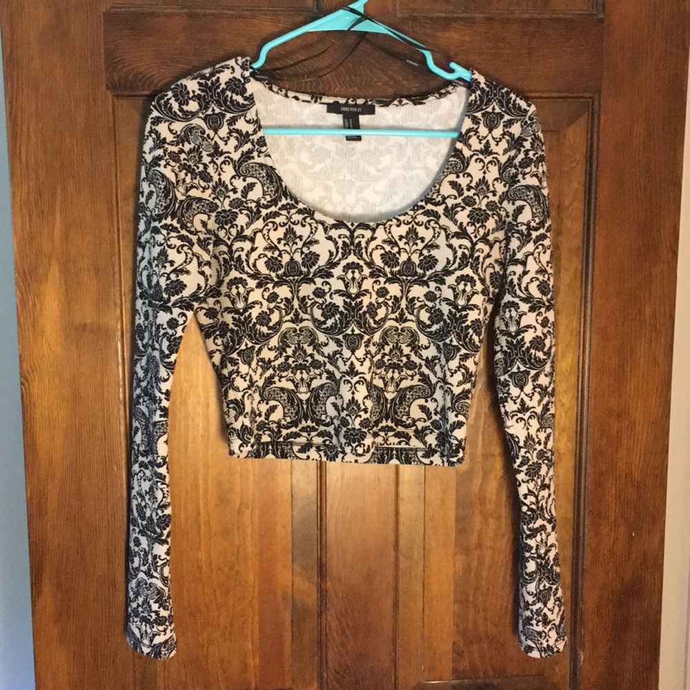 Damask print long sleeve crop top